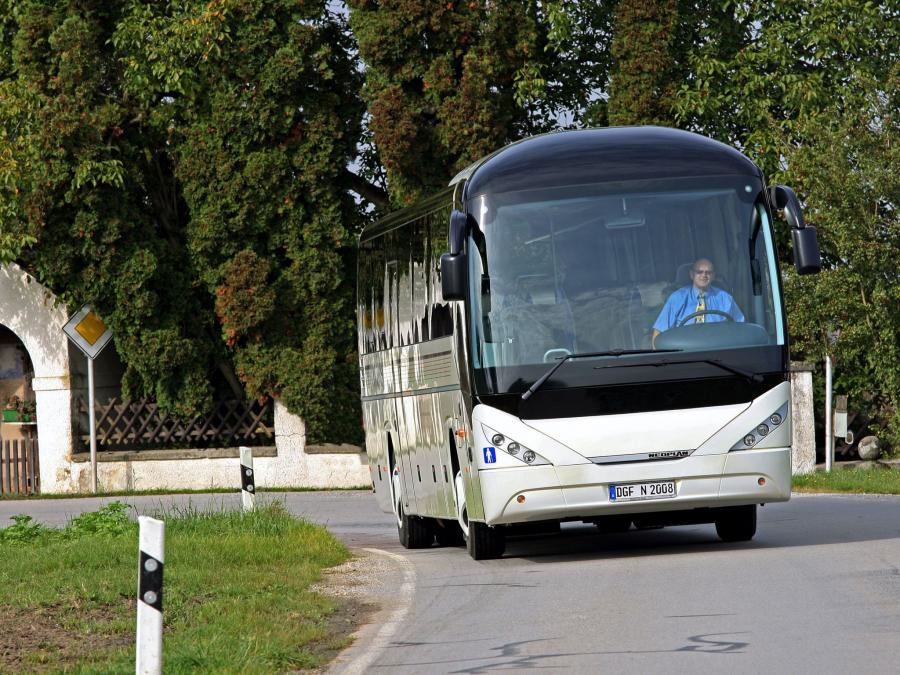  Neoplan Trendliner UC 2005 года  (фото 2 из 9)
